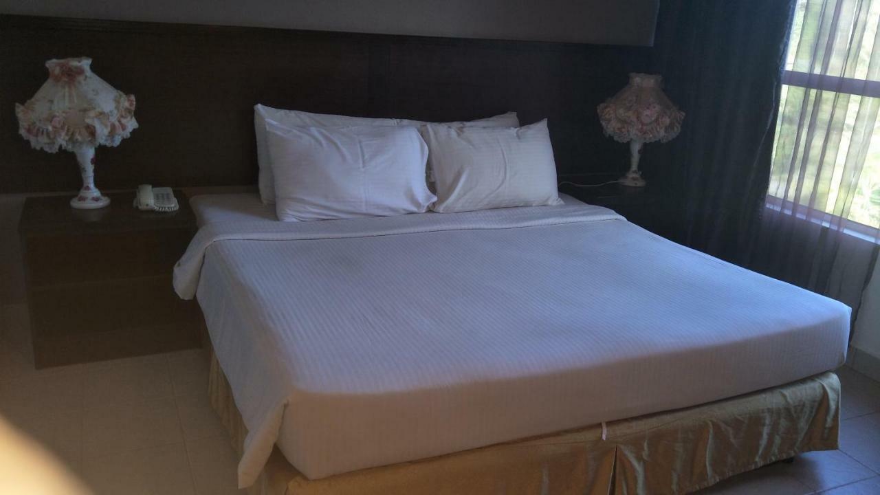 Cherengin Hills convenciones&Spa Resort Janda Baik Exterior foto